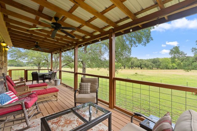 14909 Fitzhugh RD B, Dripping Springs, TX 78736