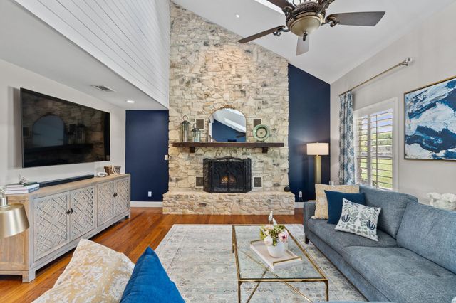 14909 Fitzhugh RD B, Dripping Springs, TX 78736