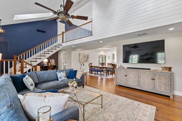 14909 Fitzhugh RD B, Dripping Springs, TX 78736