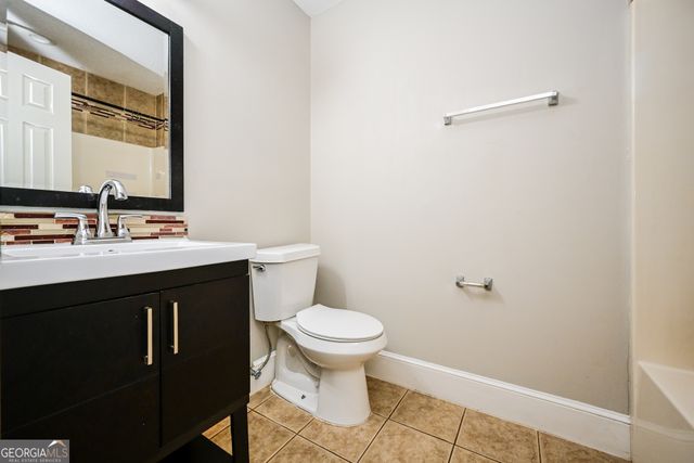 207 Lafayette Street, Locust Grove, GA 30248