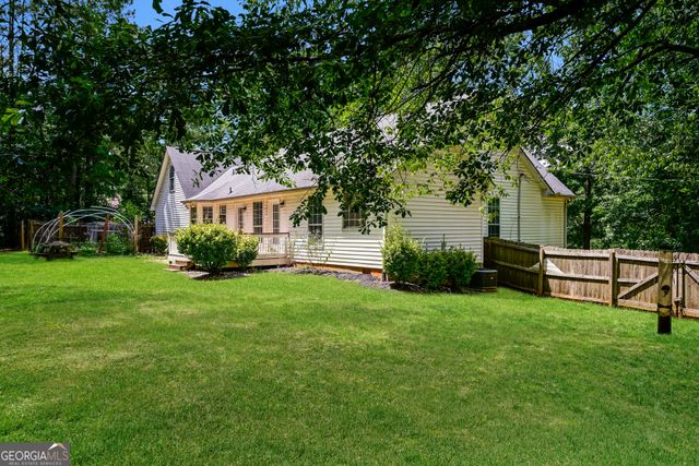 207 Lafayette Street, Locust Grove, GA 30248