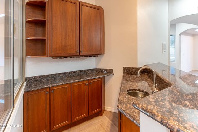 9295 S BRYERLY Drive, Hereford, AZ 85615