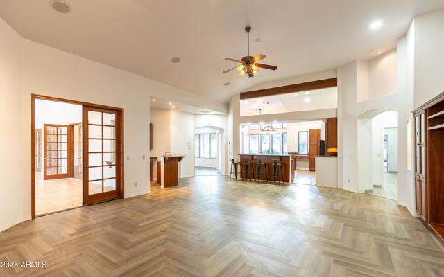 9295 S BRYERLY Drive, Hereford, AZ 85615