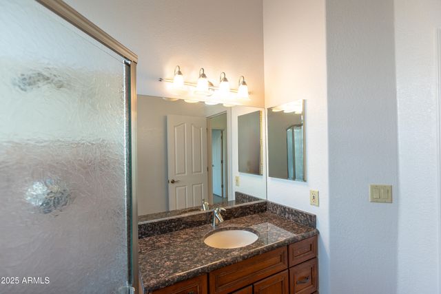 9295 S BRYERLY Drive, Hereford, AZ 85615