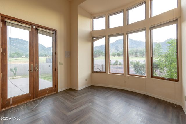 9295 S BRYERLY Drive, Hereford, AZ 85615