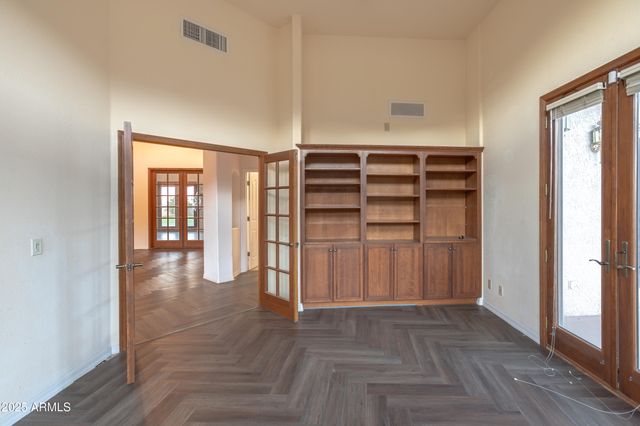 9295 S BRYERLY Drive, Hereford, AZ 85615