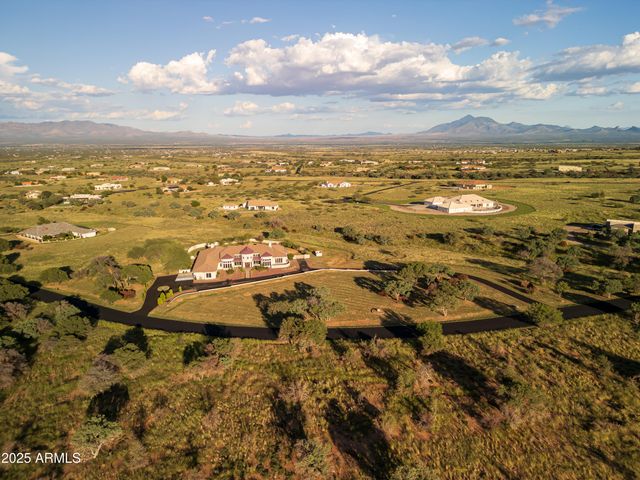 9295 S BRYERLY Drive, Hereford, AZ 85615