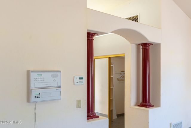 9295 S BRYERLY Drive, Hereford, AZ 85615