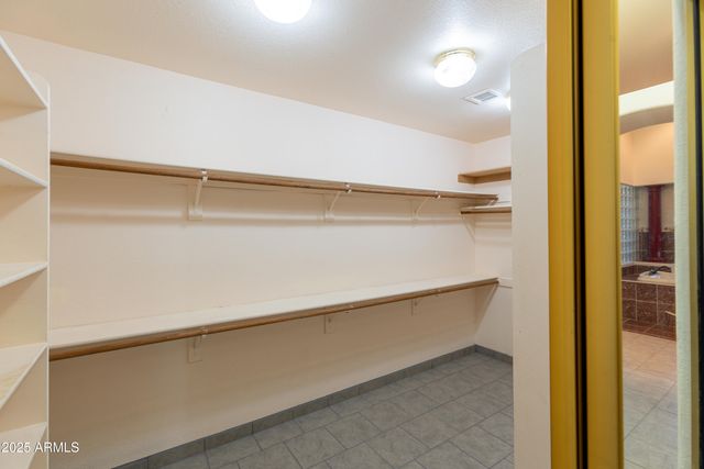 9295 S BRYERLY Drive, Hereford, AZ 85615