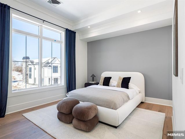 16-18 Paris Avenue 14, Rockleigh, NJ 07647