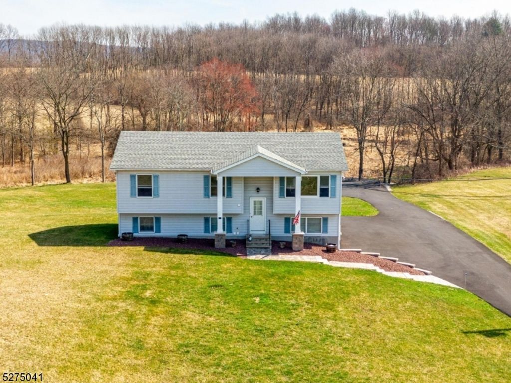 208 State Rt 284, Wantage Twp., NJ 07461