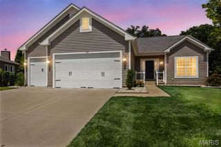 153 Carlton Point Drive, Wentzville, MO 63385