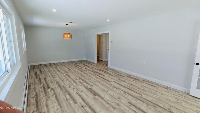 79 Guadeloupe Drive, Toms River, NJ 08757