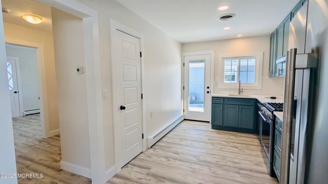 79 Guadeloupe Drive, Toms River, NJ 08757