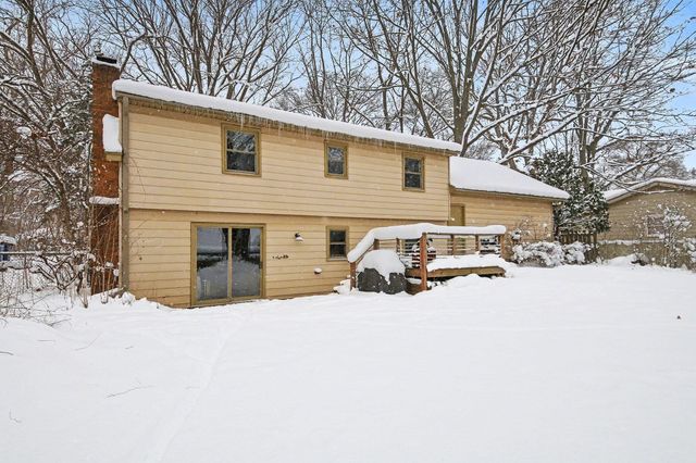 700 Oakhurst Avenue NW, Grand Rapids, MI 49504