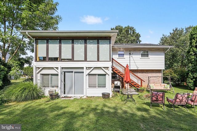 2148 SHERWAL AVE, Lancaster, PA 17601