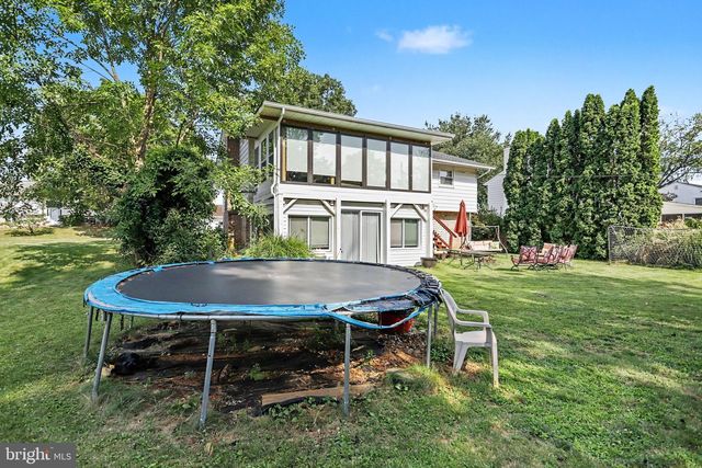 2148 SHERWAL AVE, Lancaster, PA 17601