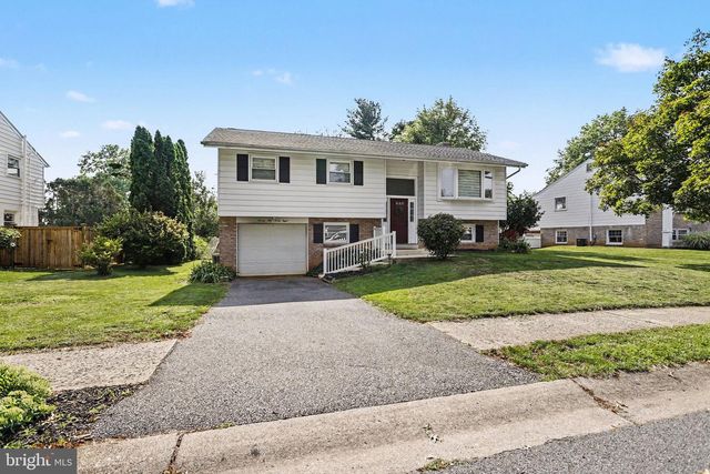 2148 SHERWAL AVE, Lancaster, PA 17601