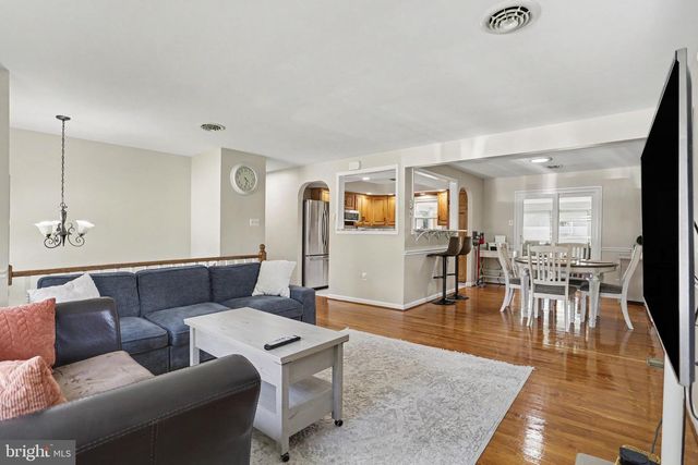 2148 SHERWAL AVE, Lancaster, PA 17601