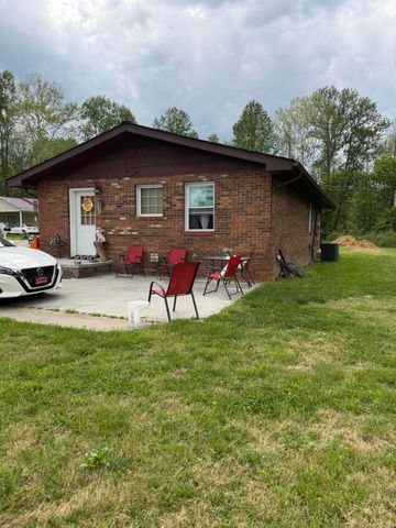 212 N 5th Street, Williamsburg, KY 40769