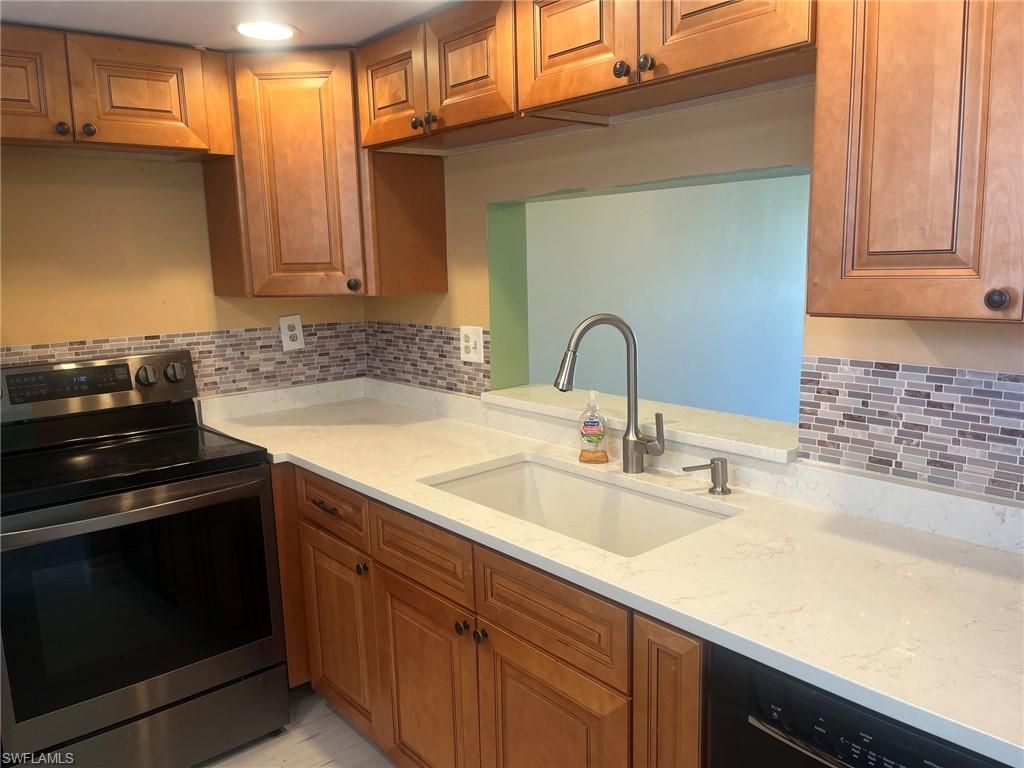 6220 Augusta DR 203, FORT MYERS, FL 33907 — photo 4