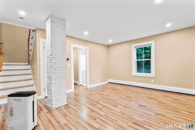137 High Street, Vernon, CT 06066
