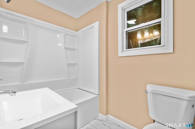 137 High Street, Vernon, CT 06066