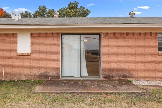 8724 Guadalupe Road, Fort Worth, TX 76116