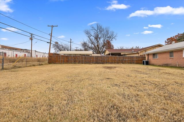 8724 Guadalupe Road, Fort Worth, TX 76116