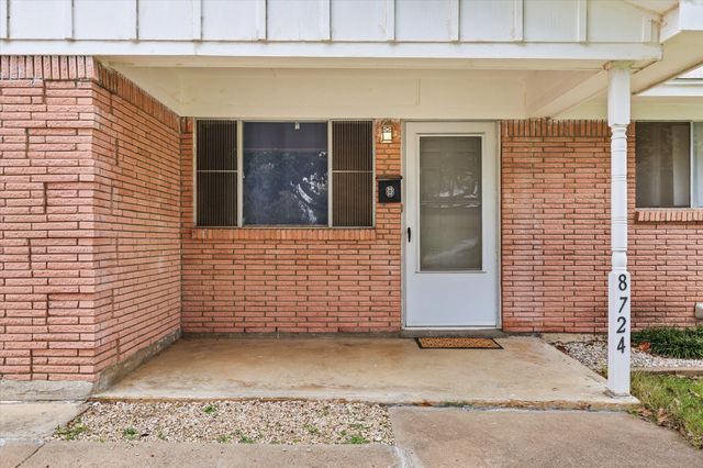 8724 Guadalupe Road, Fort Worth, TX 76116
