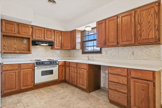 8724 Guadalupe Road, Fort Worth, TX 76116