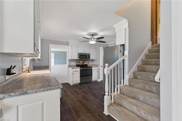 912 Vikingfield TER, Chesapeake, VA 23322