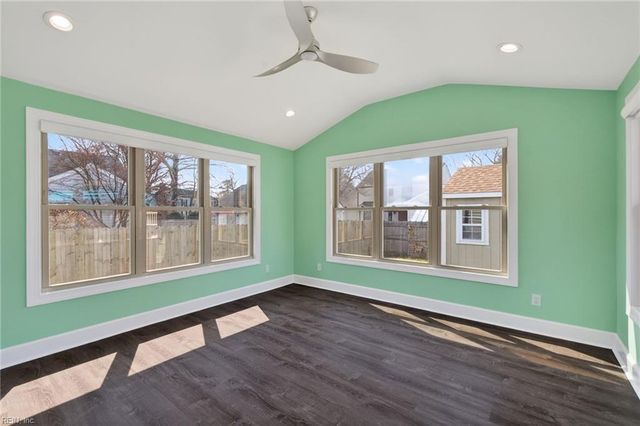 912 Vikingfield TER, Chesapeake, VA 23322