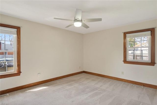 912 Vikingfield TER, Chesapeake, VA 23322