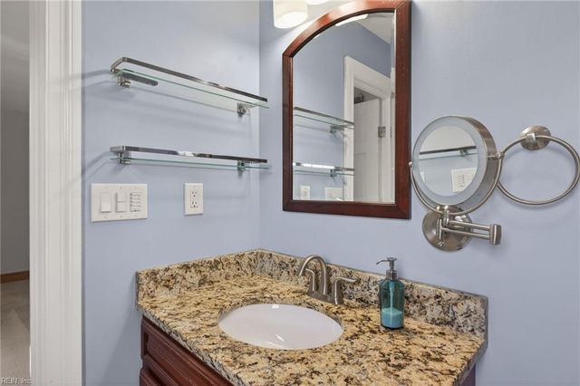 912 Vikingfield TER, Chesapeake, VA 23322