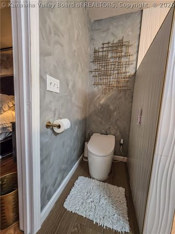 66 Fieldstone Drive, Fraziers Bottom, WV 25082