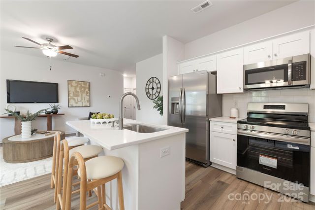532 W Mclelland Avenue, Mooresville, NC 28115