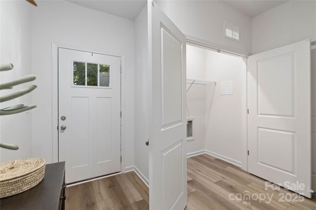532 W Mclelland Avenue, Mooresville, NC 28115