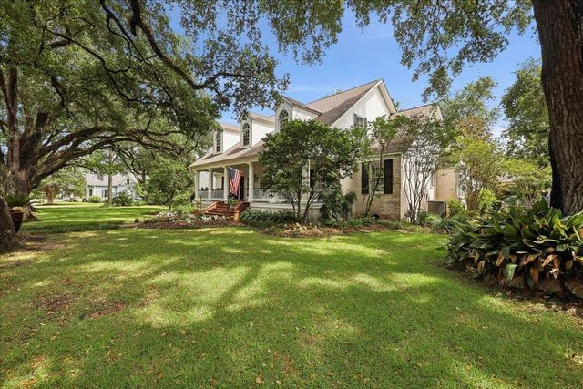 1007 Pine Avenue, Orange, TX 77630