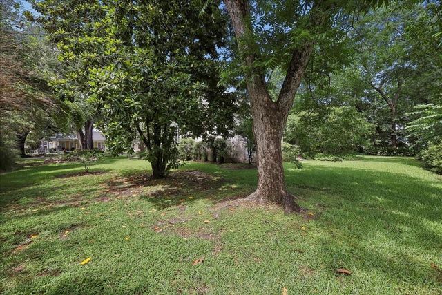 1007 Pine Avenue, Orange, TX 77630