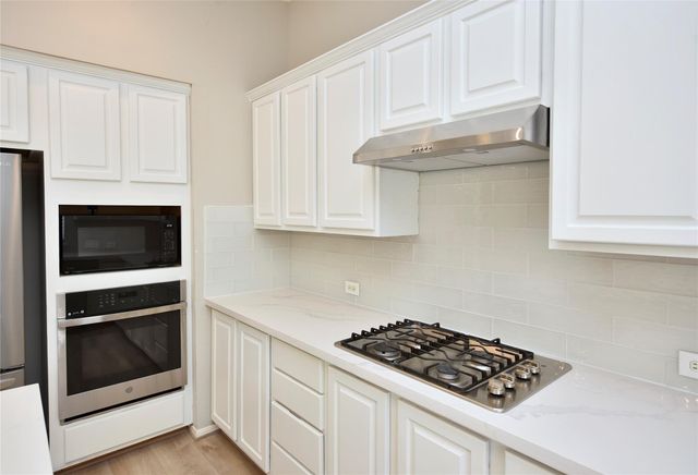 39 Fortuneberry Place, The Woodlands, TX 77382