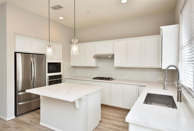 39 Fortuneberry Place, The Woodlands, TX 77382
