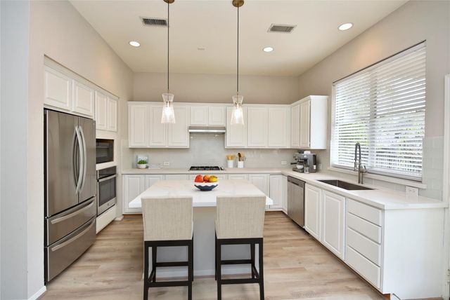 39 Fortuneberry Place, The Woodlands, TX 77382