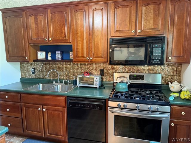 3595 Eric Trail, Hamburg, NY 14219