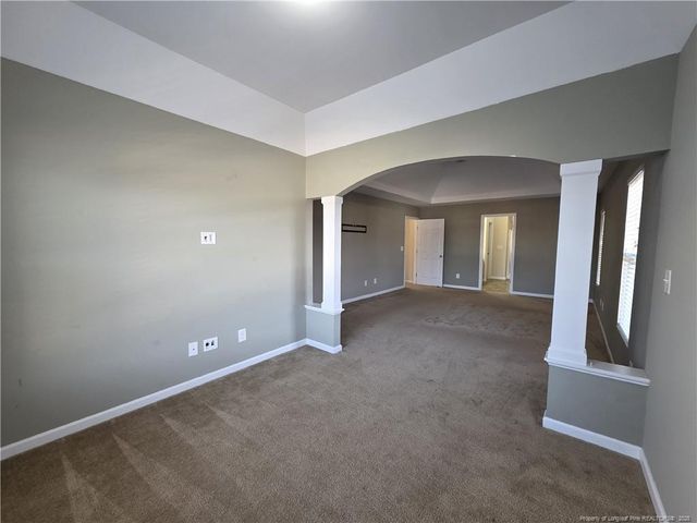 825 Running Horse Lane, Hope Mills, NC 28348