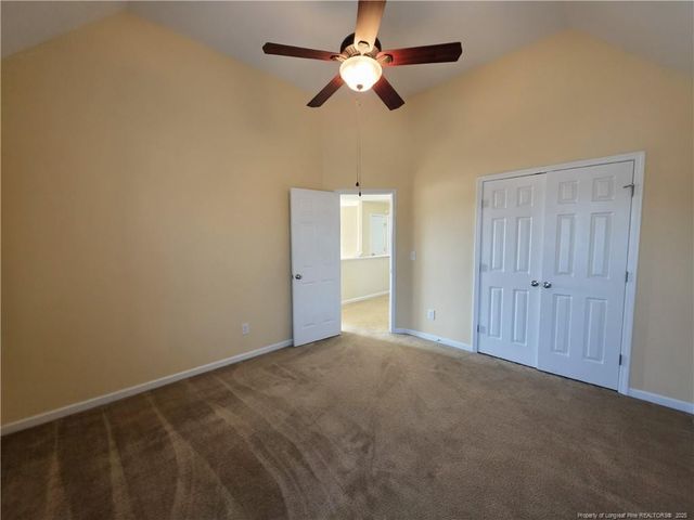 825 Running Horse Lane, Hope Mills, NC 28348