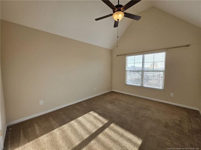 825 Running Horse Lane, Hope Mills, NC 28348