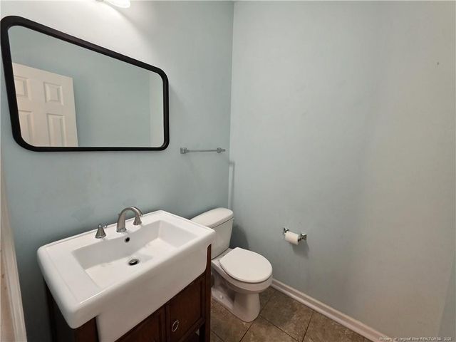 825 Running Horse Lane, Hope Mills, NC 28348