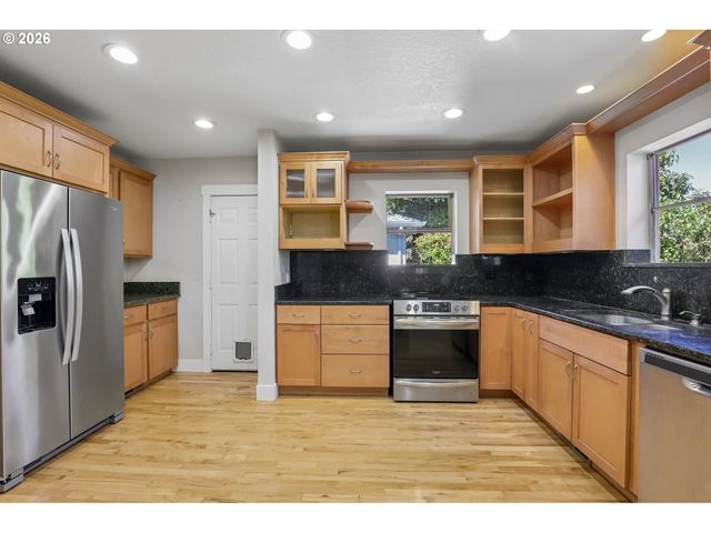 8407 MT OLYMPUS Ave, Vancouver, WA 98664