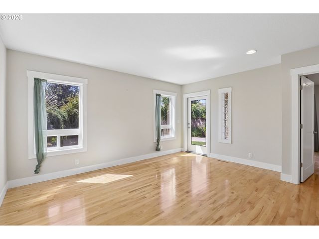 8407 MT OLYMPUS Ave, Vancouver, WA 98664